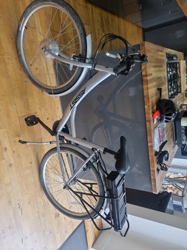 Halfords assist hybrid bike - ,