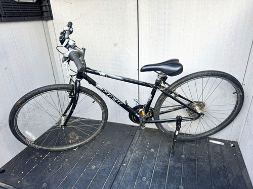 Trek hybrid bike 700c - trek,