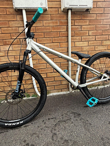 Dirt labomba - gt,